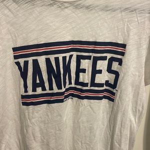 AE TAILGATE YANKEES TEE